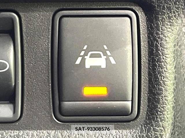 Nissan NOTE 2014-11 347885-5