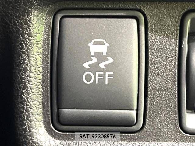 Nissan NOTE 2014-11 347885-7