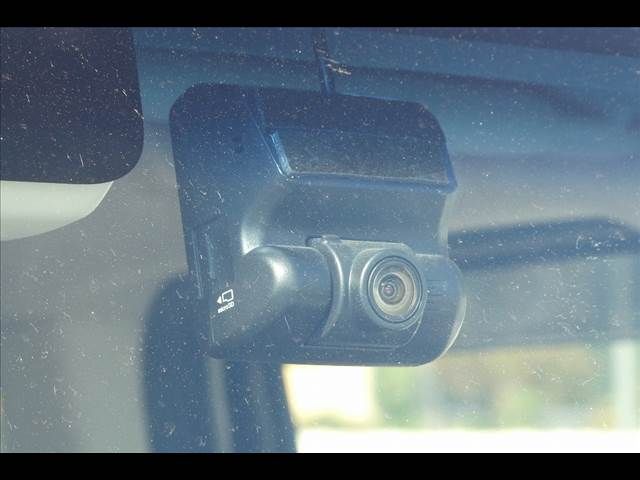 Honda N BOX 2019-03 22448-7