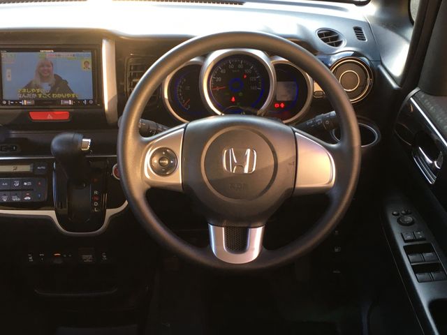 Honda N BOX CUSTOM 2017-01 186167-7