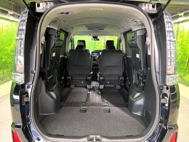 Toyota VOXY 2017-03 192663-13