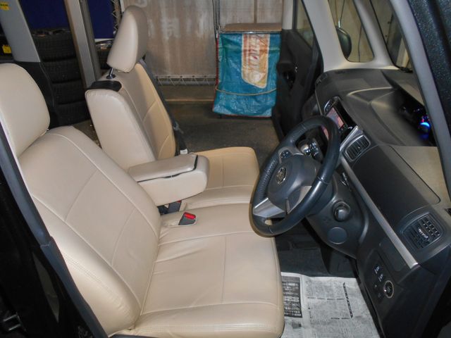 Daihatsu TANTO CUSTOM 2016-05 16952-3