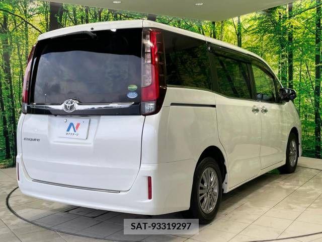 Toyota ESQUIRE 2014-11 340545-18