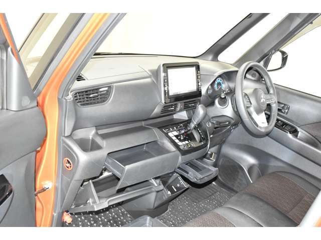 Mitsubishi EK X SPACE 2020-12 23126-9