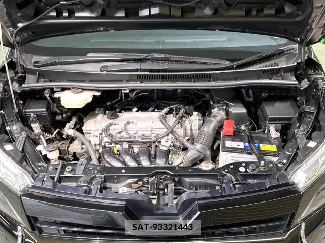 Toyota VOXY 2017-12 289130-19