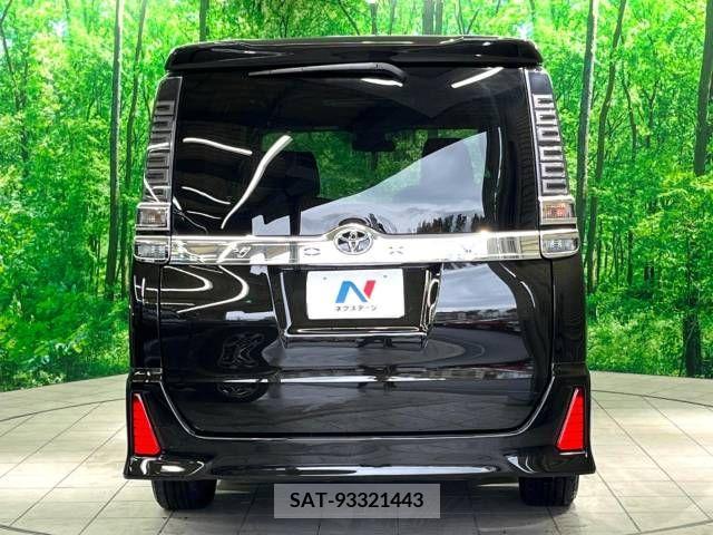 Toyota VOXY 2017-12 289130-16