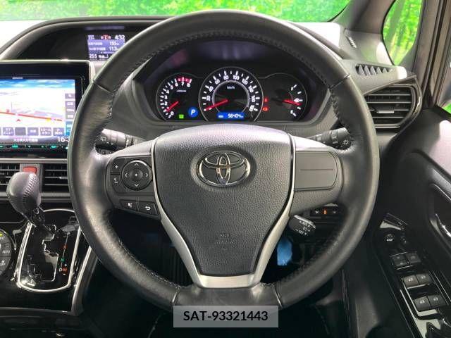 Toyota VOXY 2017-12 289130-12