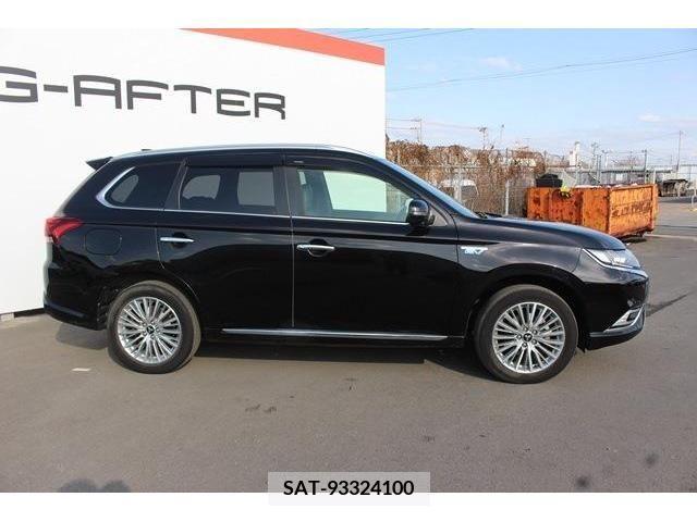 Mitsubishi OUTLANDER PHEV 2018-10 220358-6