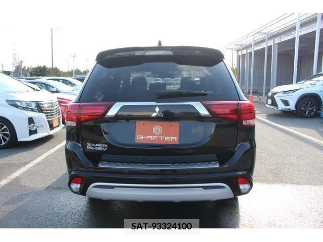 Mitsubishi OUTLANDER PHEV 2018-10 220358-7