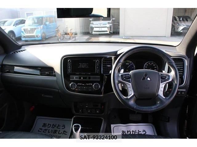 Mitsubishi OUTLANDER PHEV 2018-10 220358-15