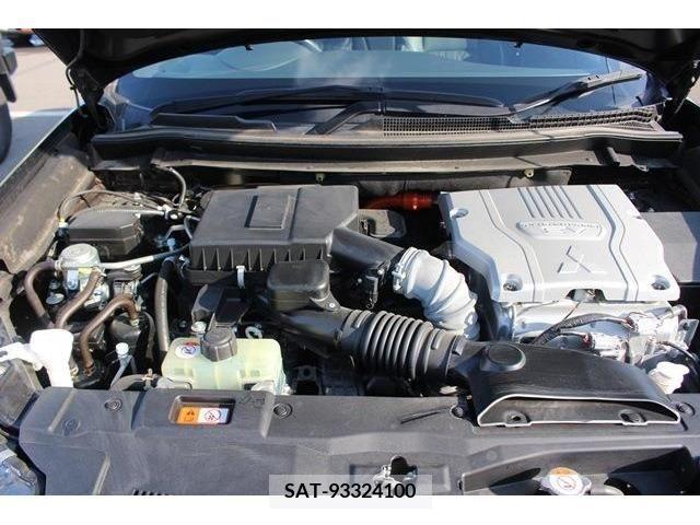 Mitsubishi OUTLANDER PHEV 2018-10 220358-17