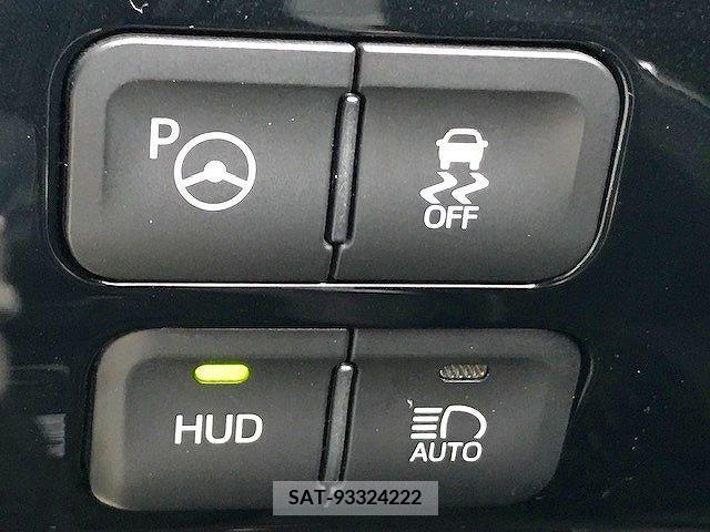 Toyota PRIUS 2017-09 377443-15