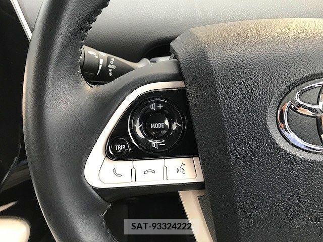 Toyota PRIUS 2017-09 377443-5