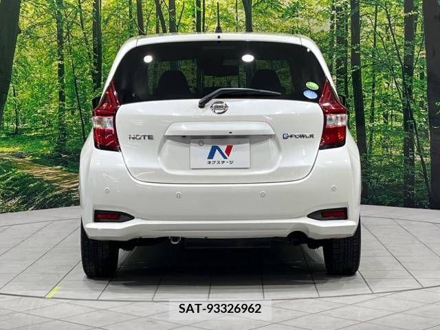 Nissan NOTE 2018-08 298121-15
