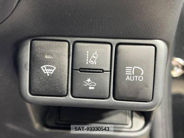 Toyota AQUA 2017-08 211770-4
