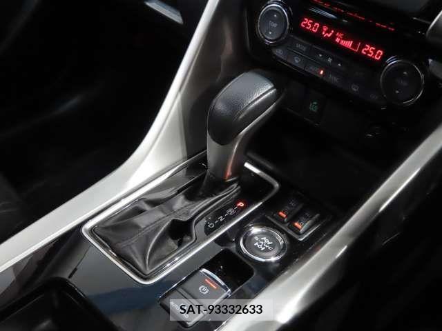 Mitsubishi ECLIPSE CROSS 2018-12 303773-16