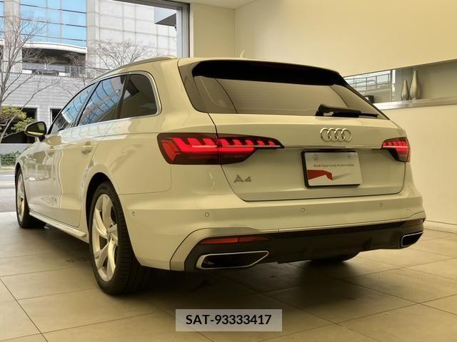 Audi A4 2020-10 213942-5