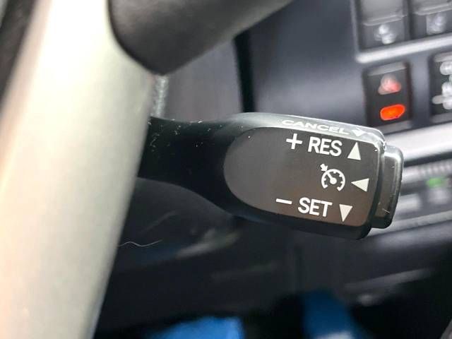 Toyota VOXY 2020-01 21696-7