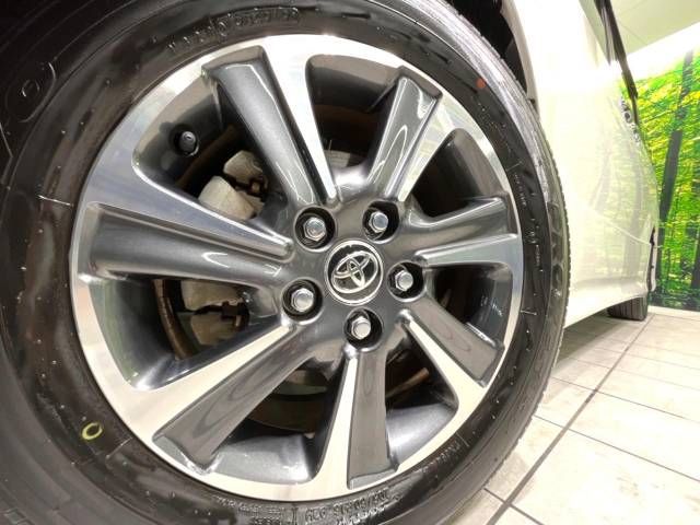 Toyota VOXY 2020-01 21696-13