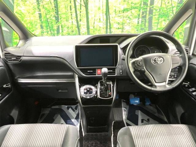 Toyota VOXY 2020-01 21696-1