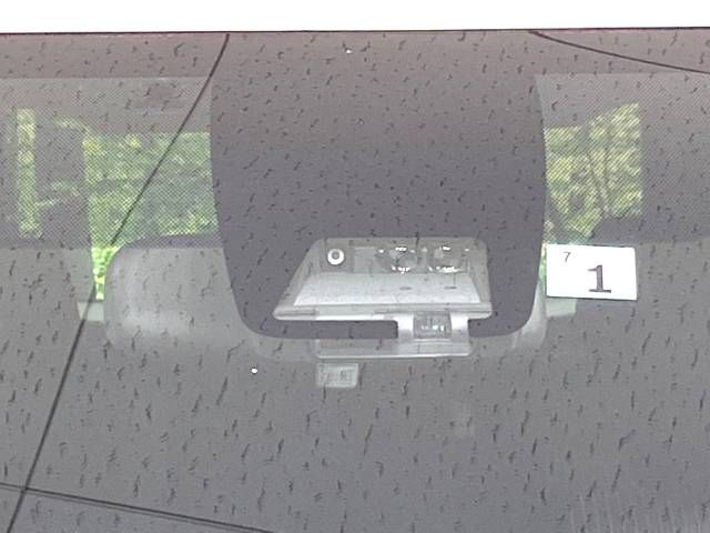 Toyota VOXY 2020-01 21696-4