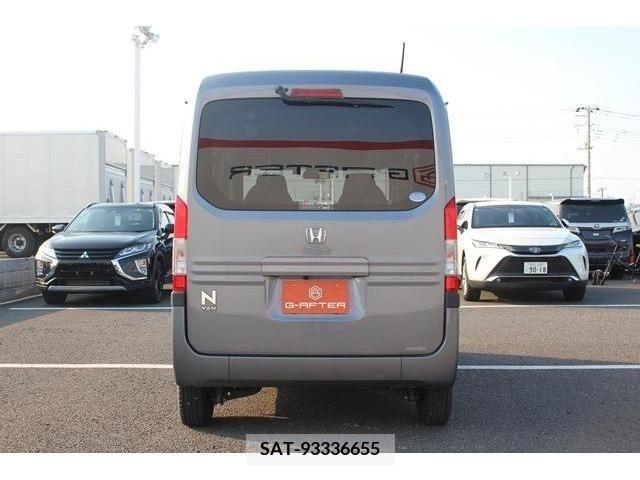 Honda N-VAN 2019-07 329854-10