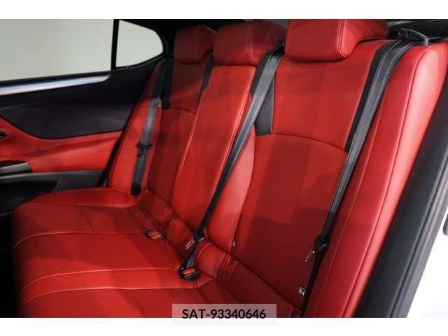 Lexus ES 2021-05 353969-15