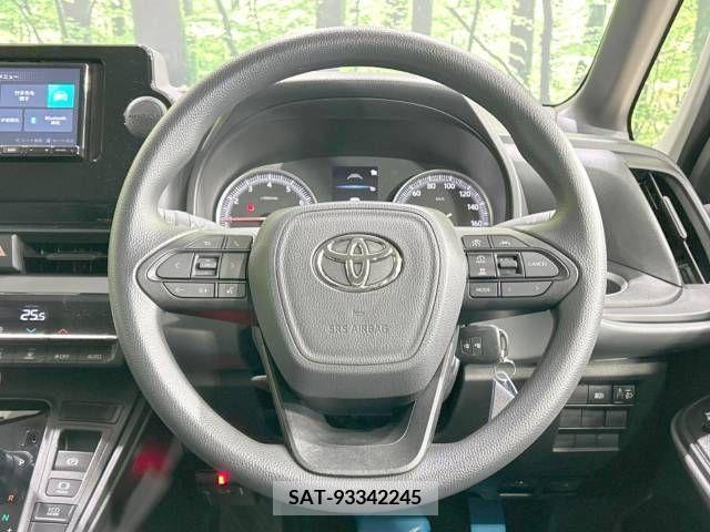 Toyota NOAH 2023-04 207044-12