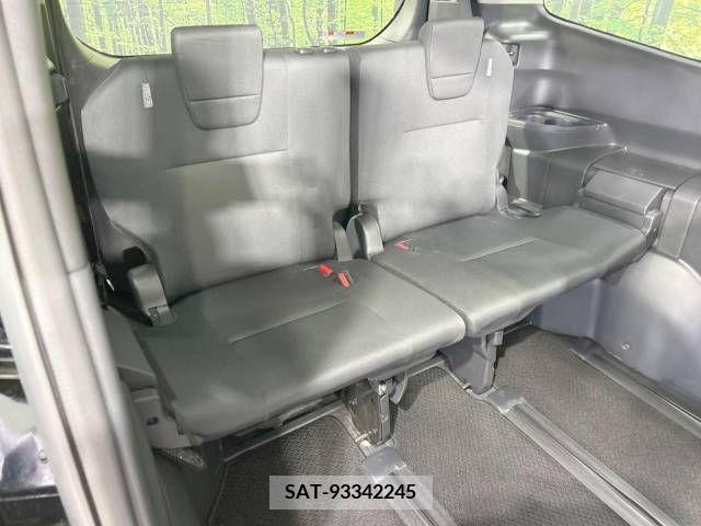 Toyota NOAH 2023-04 207044-10
