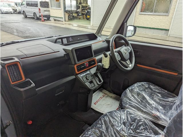 Daihatsu TANTO 2022-10 2858-10