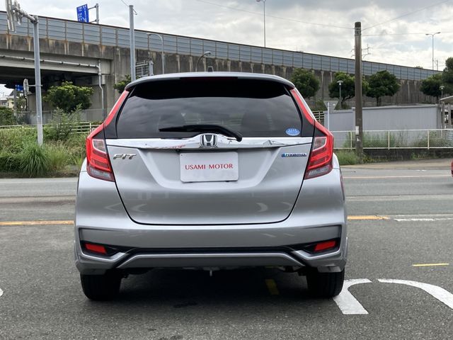 Honda FIT HYBRID 2017-10 18901-20