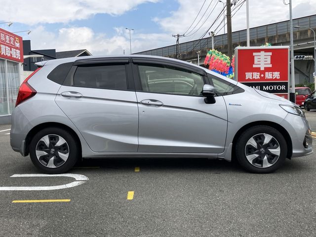 Honda FIT HYBRID 2017-10 18901-18