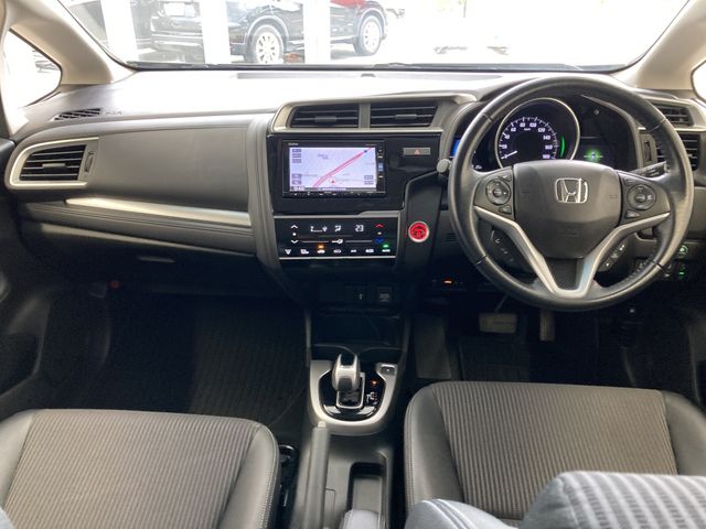 Honda FIT HYBRID 2017-10 18901-3