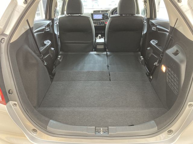 Honda FIT HYBRID 2017-10 18901-16