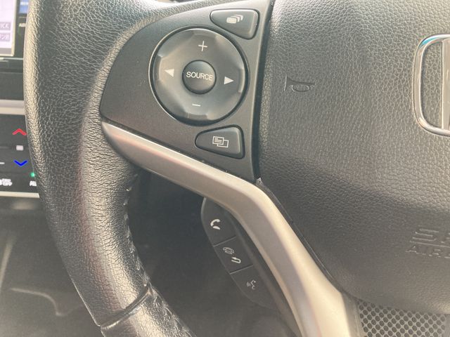 Honda FIT HYBRID 2017-10 18901-8