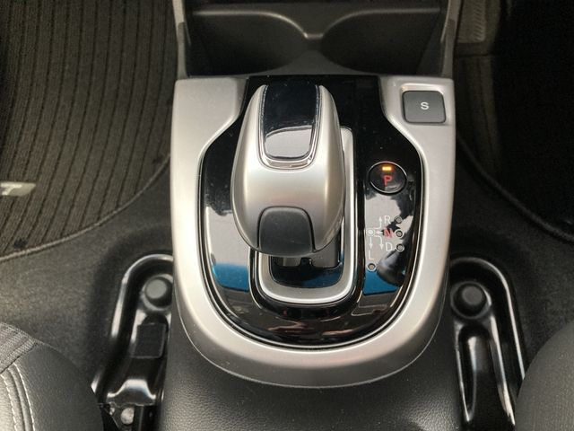 Honda FIT HYBRID 2017-10 18901-6