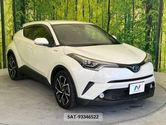 Toyota C-HR 2017-08 210640-16