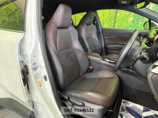 Toyota C-HR 2017-08 210640-8