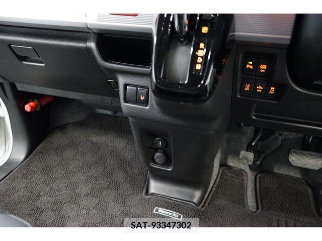 Suzuki SPACIA 2019-03 386377-24