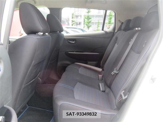 Nissan LEAF 2019-01 297891-5
