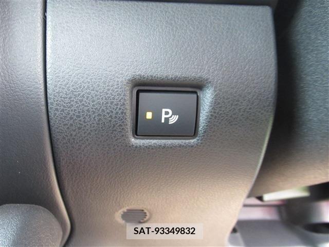 Nissan LEAF 2019-01 297891-16