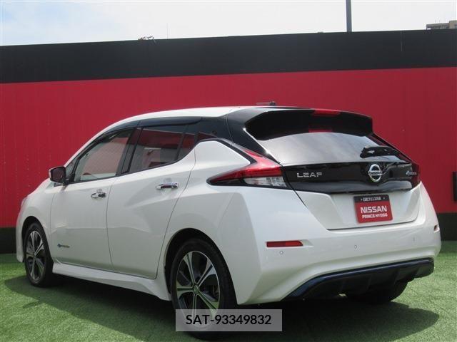 Nissan LEAF 2019-01 297891-0