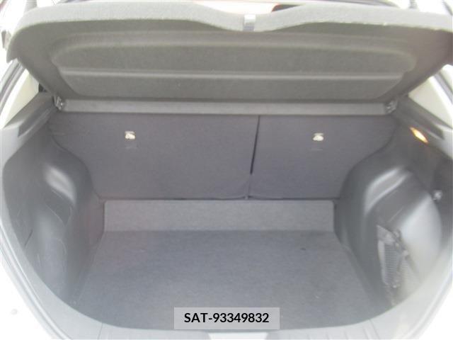 Nissan LEAF 2019-01 297891-6
