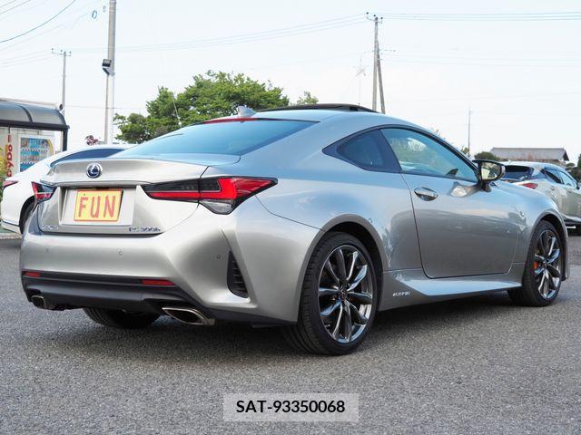 Lexus RC 2021-05 242410-4