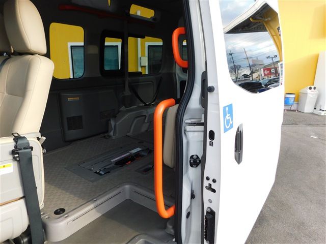 Nissan NV350 Caravan 2018-04 28784-14