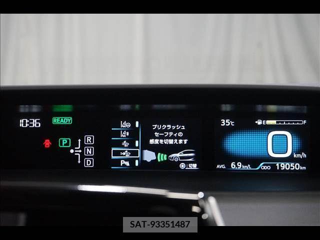 Toyota PRIUS 2017-06 366677-4