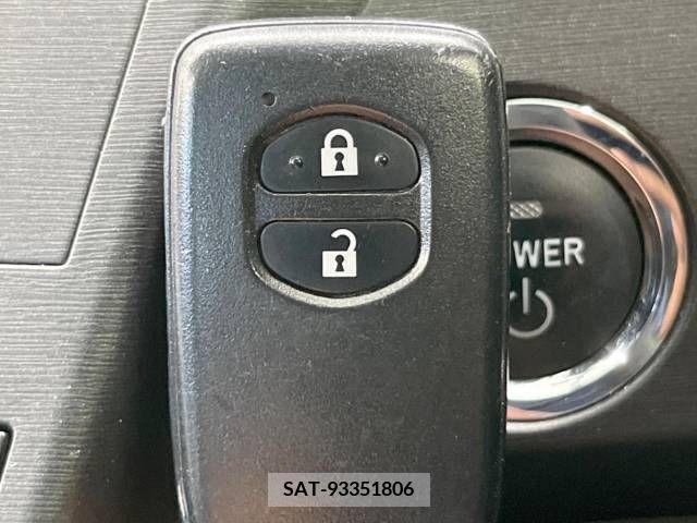 Toyota PRIUS 2010-03 328427-7