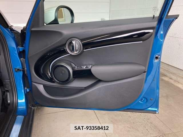 Bmw MINI 2023-12 277231-9