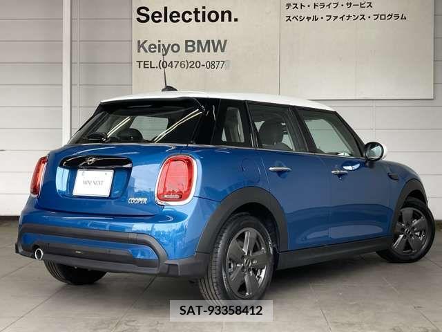 Bmw MINI 2023-12 277231-6