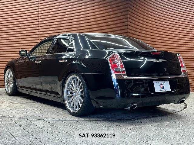 Chrysler 300 2015-02 377611-16